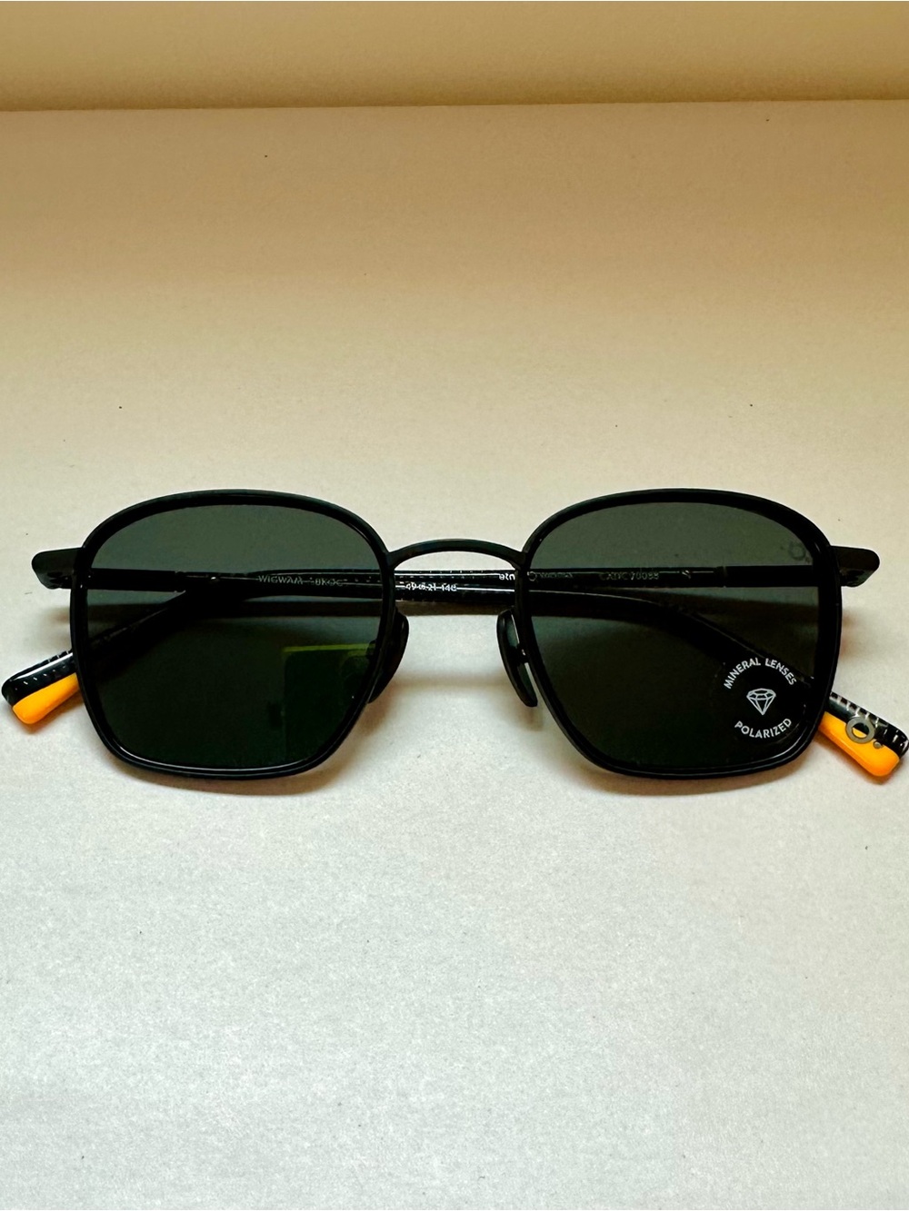 New-Authentic-ETNIA
BARCELONA Sunglasses-Polarized-WIGWAM-Black Orange
